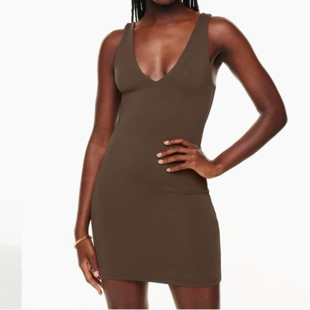 Babaton Contour V-Neck Mini Dress
